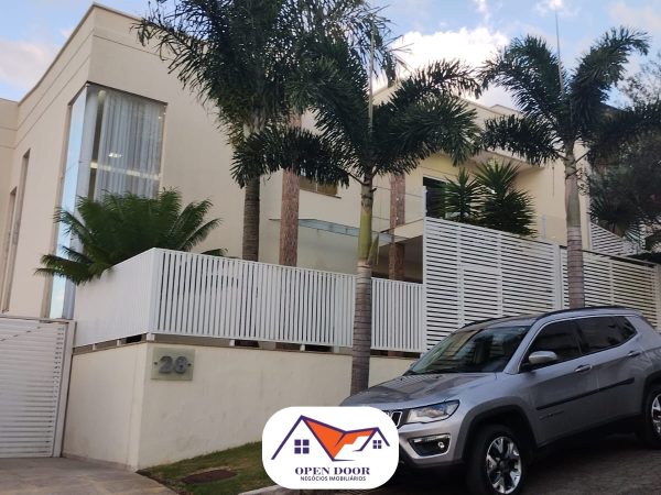 Luxuosa casa no Condomínio Spina Ville – Juiz de Fora – MG