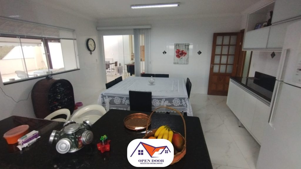 Luxuosa casa no Condomínio Spina Ville – Juiz de Fora – MG