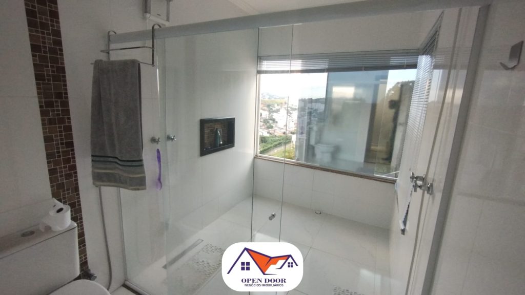 Luxuosa casa no Condomínio Spina Ville – Juiz de Fora – MG