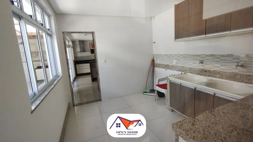 Casa espectacular com acabamento de primeira no Bairro Vale do Ipê – Juiz de Fora – MG